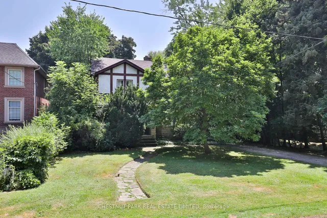 61 Burnhamthorpe Cres