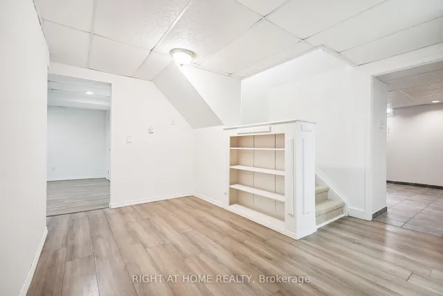 Additional image 33 of 309 Amberly Blvd