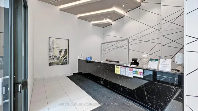 Additional image 4 of 159 Wellesley St Unit 1601