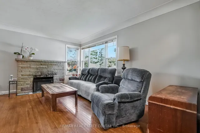 Additional image 7 of 2340 Sharron St