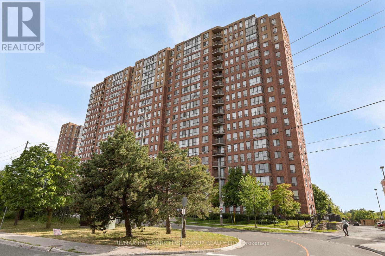 311 - 330 MCCOWAN ROAD|Toronto (Eglinton East), Ontario M1J3N3