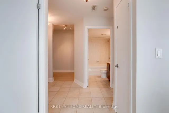 Additional image 18 of 231 Fort York Blvd Unit 2603