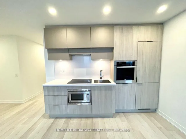 Additional image 7 of 39 Roehampton Ave Unit 1504