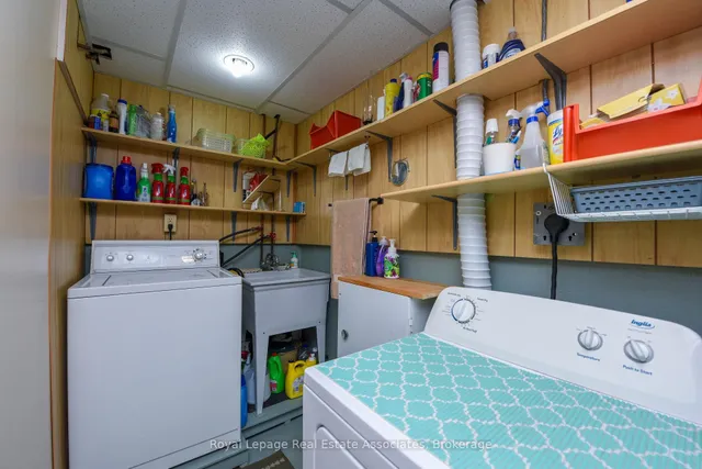 Additional image 21 of 33 Deloraine Dr