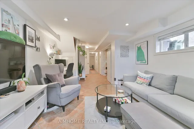 Additional image 22 of 382 Blackthorn Ave