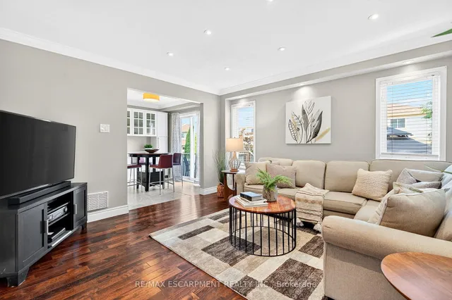 Additional image 11 of 2 Newell Crt