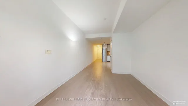 Additional image 11 of 543 Richmond St Unit 405