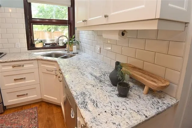 Additional image 17 of 293 Charlton Ave