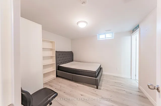 Additional image 47 of 221 Old Orchard Circ