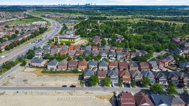 Additional image 48 of 22 Nathaniel Cres
