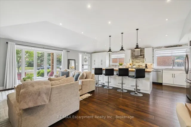 Additional image 11 of 755 Parker Cres