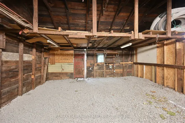 Additional image 36 of 193 Glendale Ave
