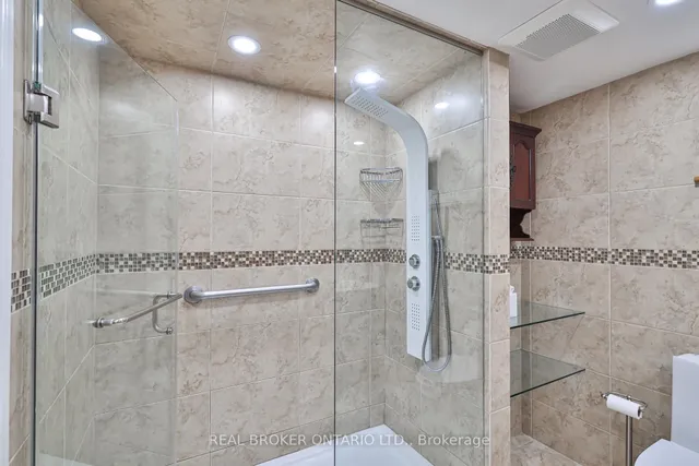 Additional image 28 of 76 Randall Ave