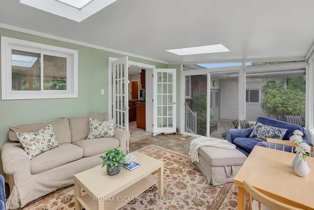 Additional image 8 of 95 Mountain Ave