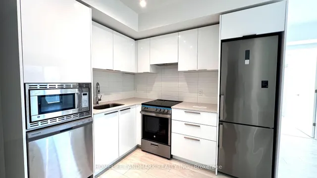 Additional image 9 of 501 Yonge St Unit 2009