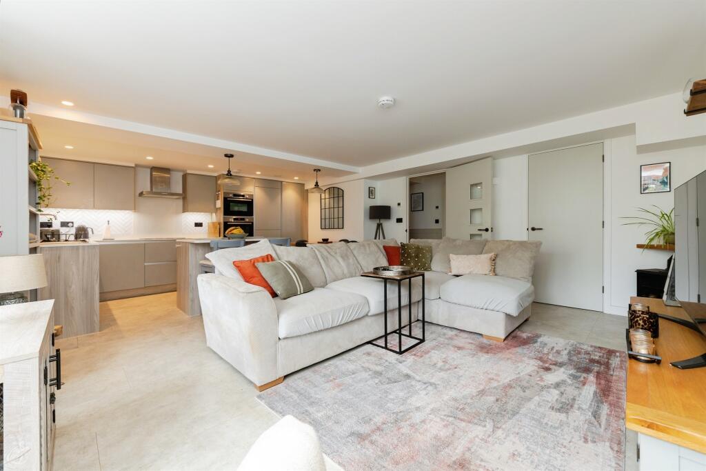 Additional image 18 of Broadwater Road, Welwyn Garden City