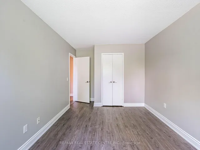 Additional image 33 of 306 Torresdale Ave