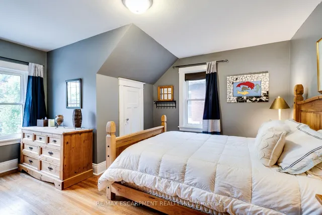 Additional image 30 of 75 MELROSE Ave