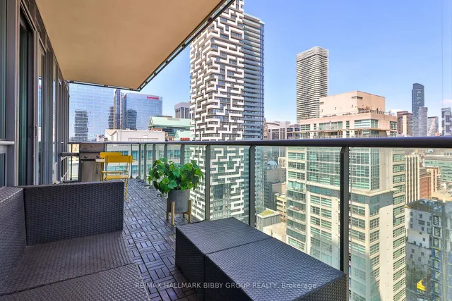 Additional image 31 of 33 Lombard St Unit 2204