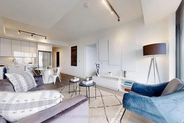 Additional image 6 of 195 McCaul St Unit 1801