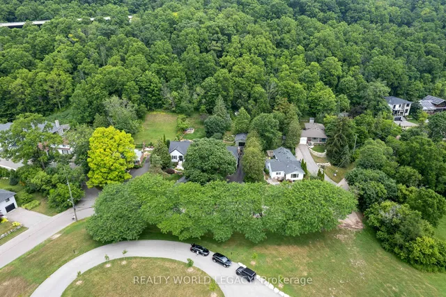 Additional image 46 of 44 Parkside Ave