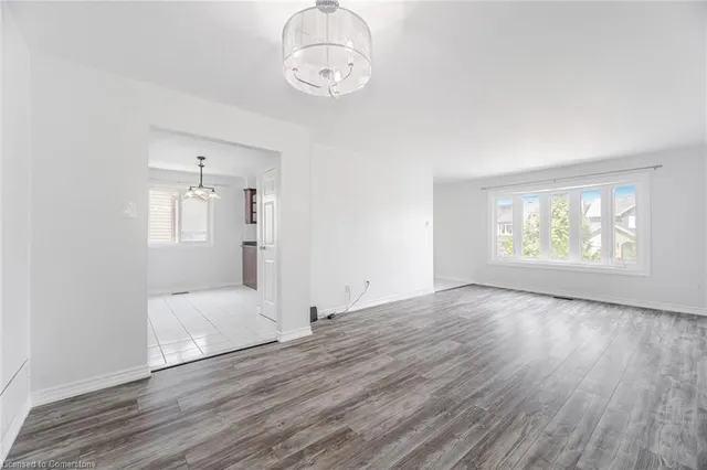 Additional image 17 of 376 Hansen Rd