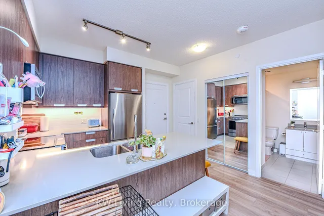Additional image 8 of 65 Watergarden Dr Unit 810