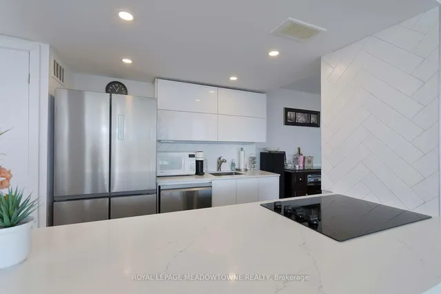 Additional image 12 of 1333 Bloor St Unit 805