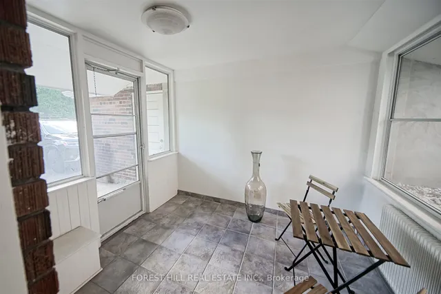 Additional image 17 of 47 Rowley Ave