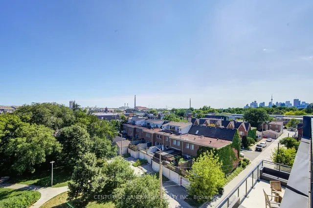 Additional image 42 of 1285 Queen St Unit 102