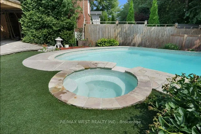 Additional image 43 of 151 Brahms Ave