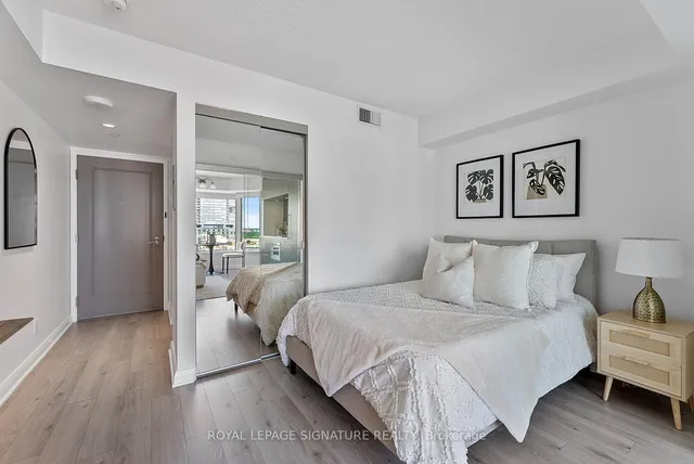 Additional image 8 of 155 Yorkville Ave Unit 2706