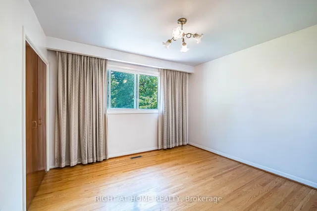 Additional image 24 of 233 Faywood Blvd