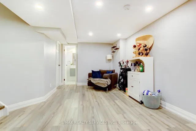 Additional image 32 of 2 Lawnview Crt