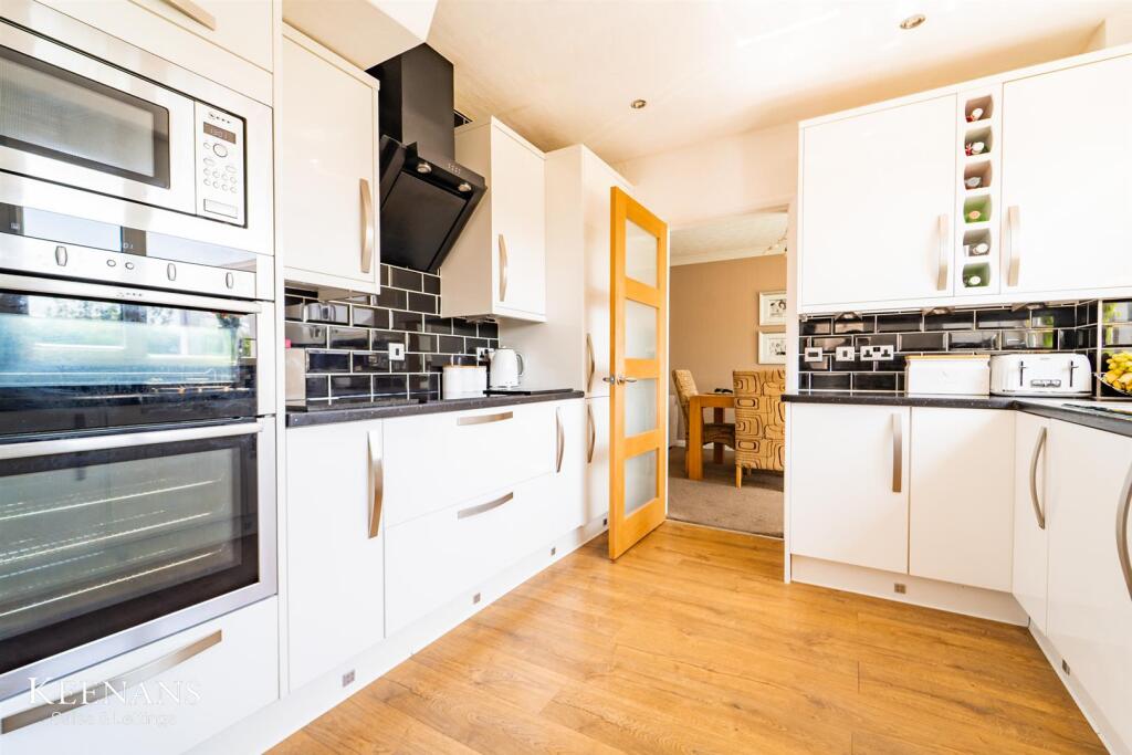 Additional image 44 of Windsor Close, Read