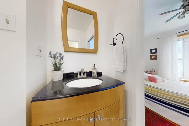 Additional image 16 of 47 Crossbow Cres