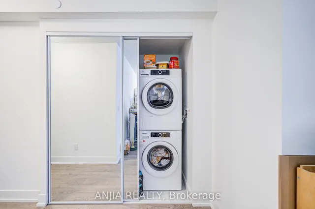 Additional image 27 of 9 Mabelle Ave Unit 1526