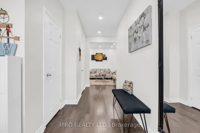 Additional image 8 of 564 Bessborough Dr