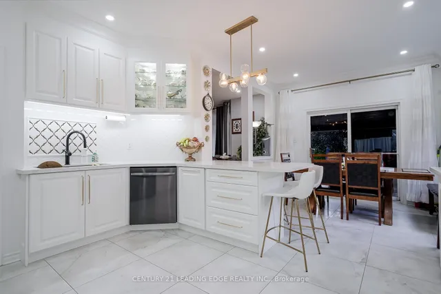 Additional image 23 of 31 Candlebrook Cres