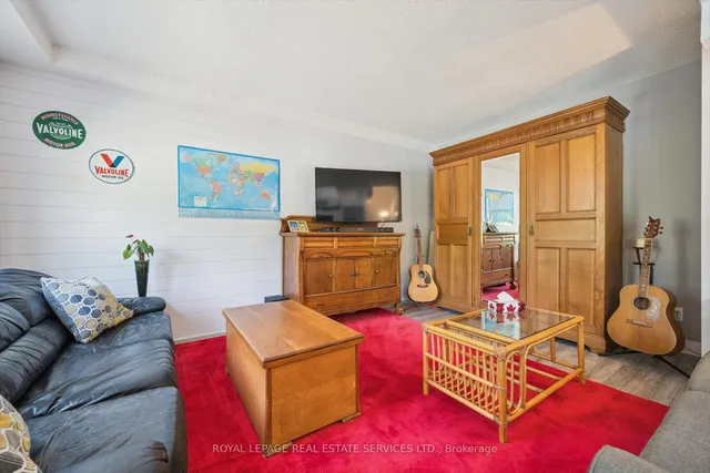 Additional image 15 of 1324 Elgin Cres