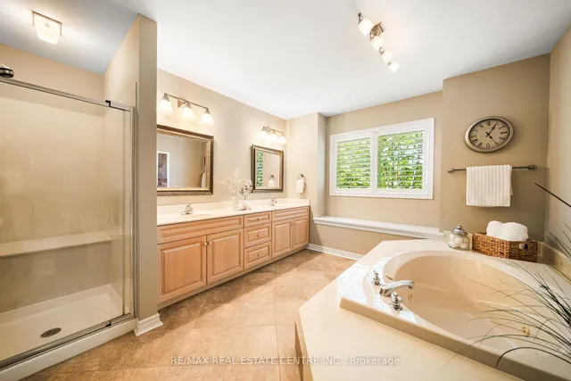 Additional image 37 of 4165 Stonebridge Cres