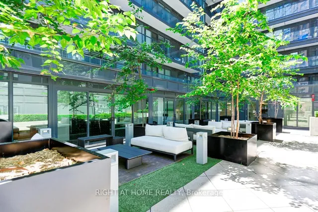 Additional image 34 of 955 Bay St Unit 210