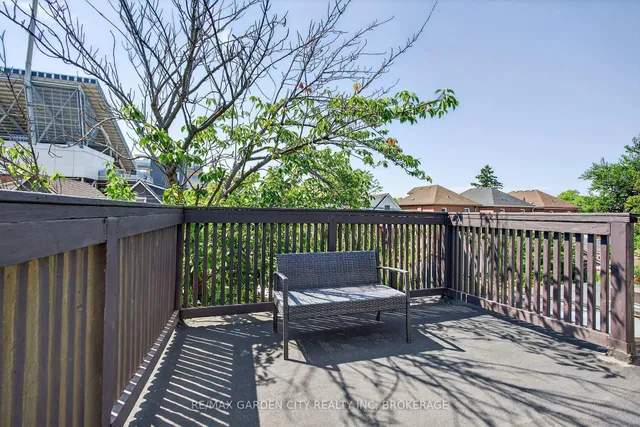 Additional image 26 of 133 Connaught Ave