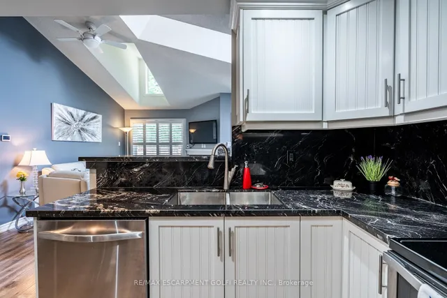 Additional image 13 of 175 Fiddlers Green Rd Unit 26