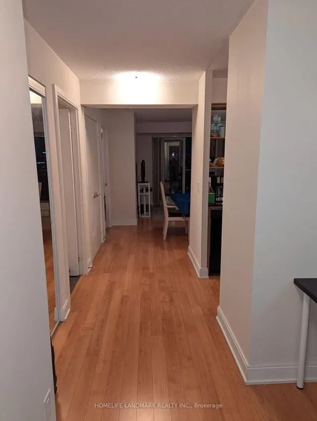 Additional image 4 of 135 Village Green Sq Unit 2021