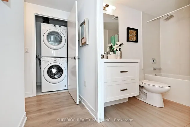 Additional image 28 of 50 Wellesley St Unit 704