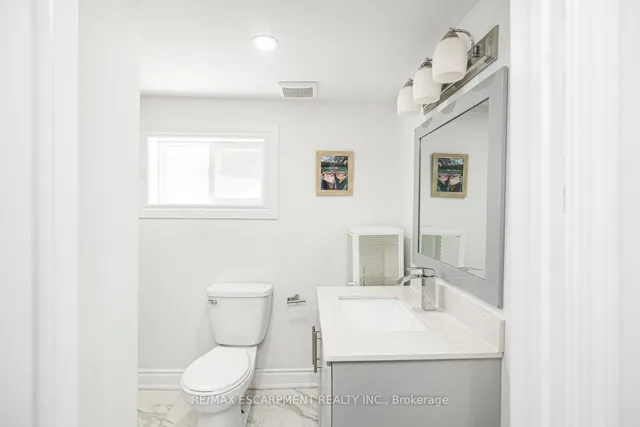 Additional image 34 of 140 East 35th St