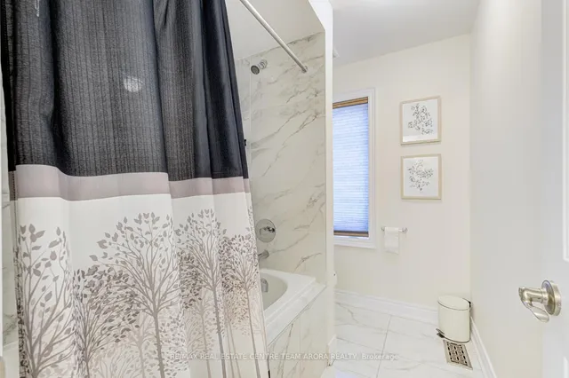 Additional image 30 of 17 Frost St