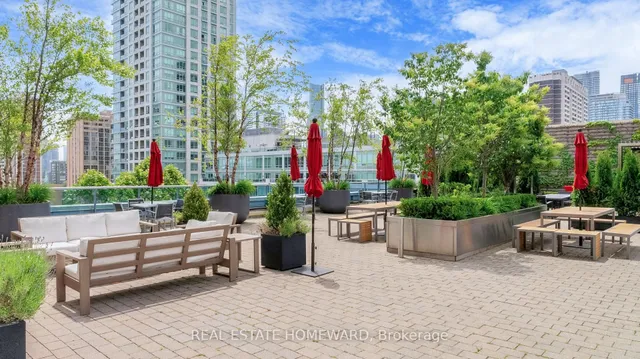 Additional image 25 of 500 Sherbourne St Unit 2706