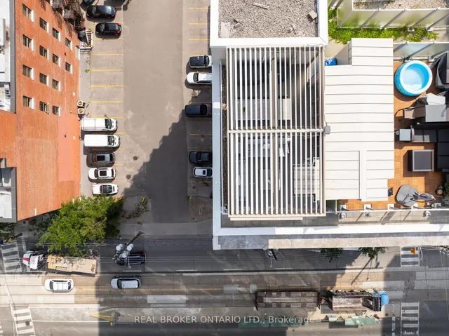 Additional image 40 of 38 Niagara St Unit PH08